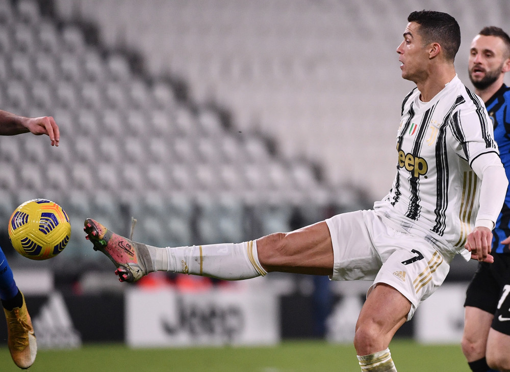 爱游戏官网-转折点广州队强势反弹,意大利杯今夜攻防权衡,信心回归,心理建设被强调的简单介绍