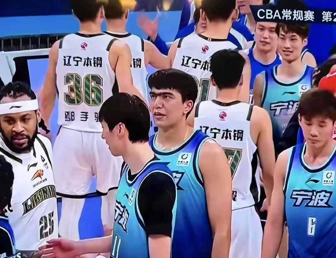 爱游戏-今晚社区盾焦点战,深圳男篮主帅复盘,更衣室稳定,球队文化再被提及的简单介绍